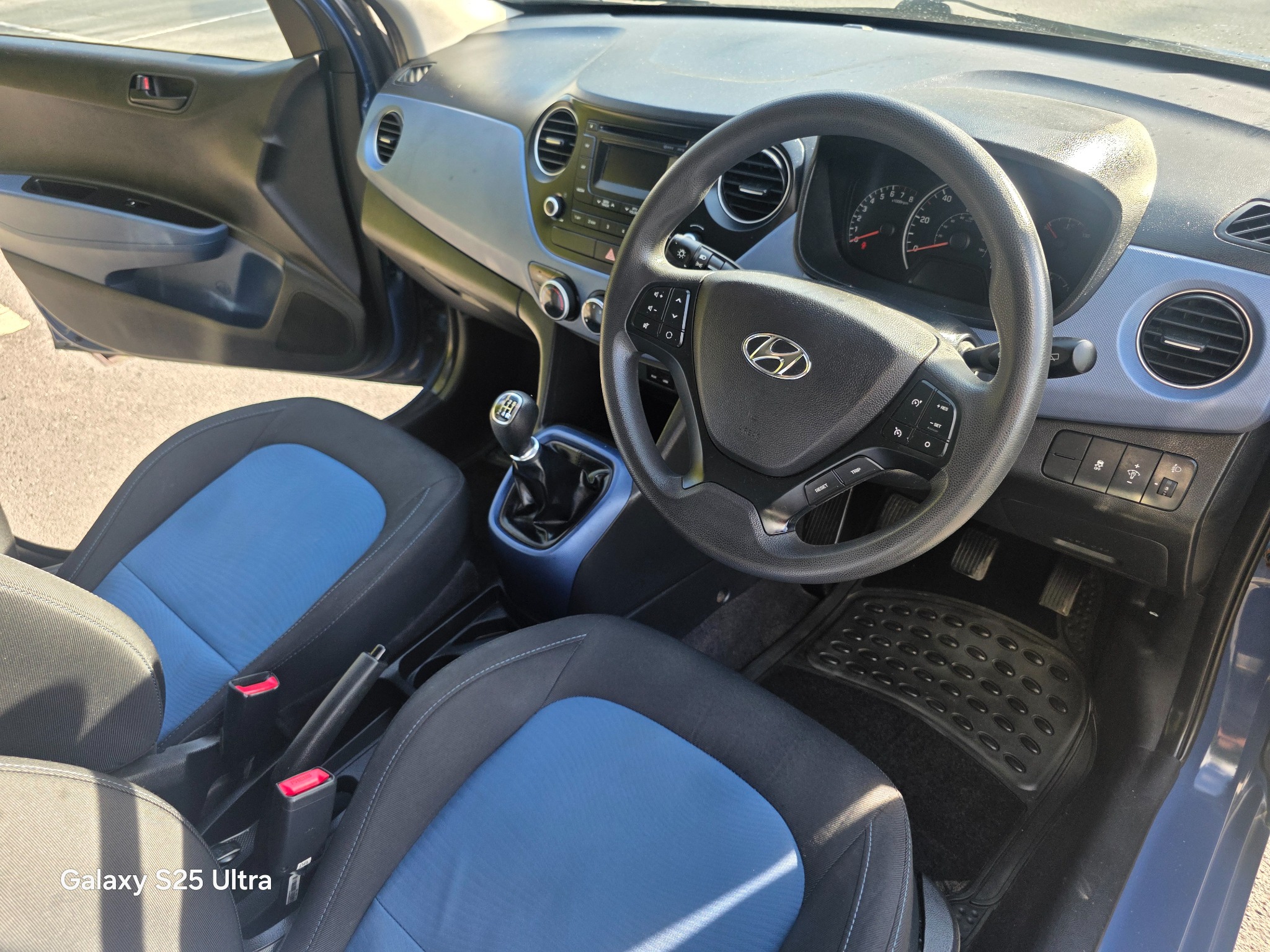 Hyundai i10 photo 3