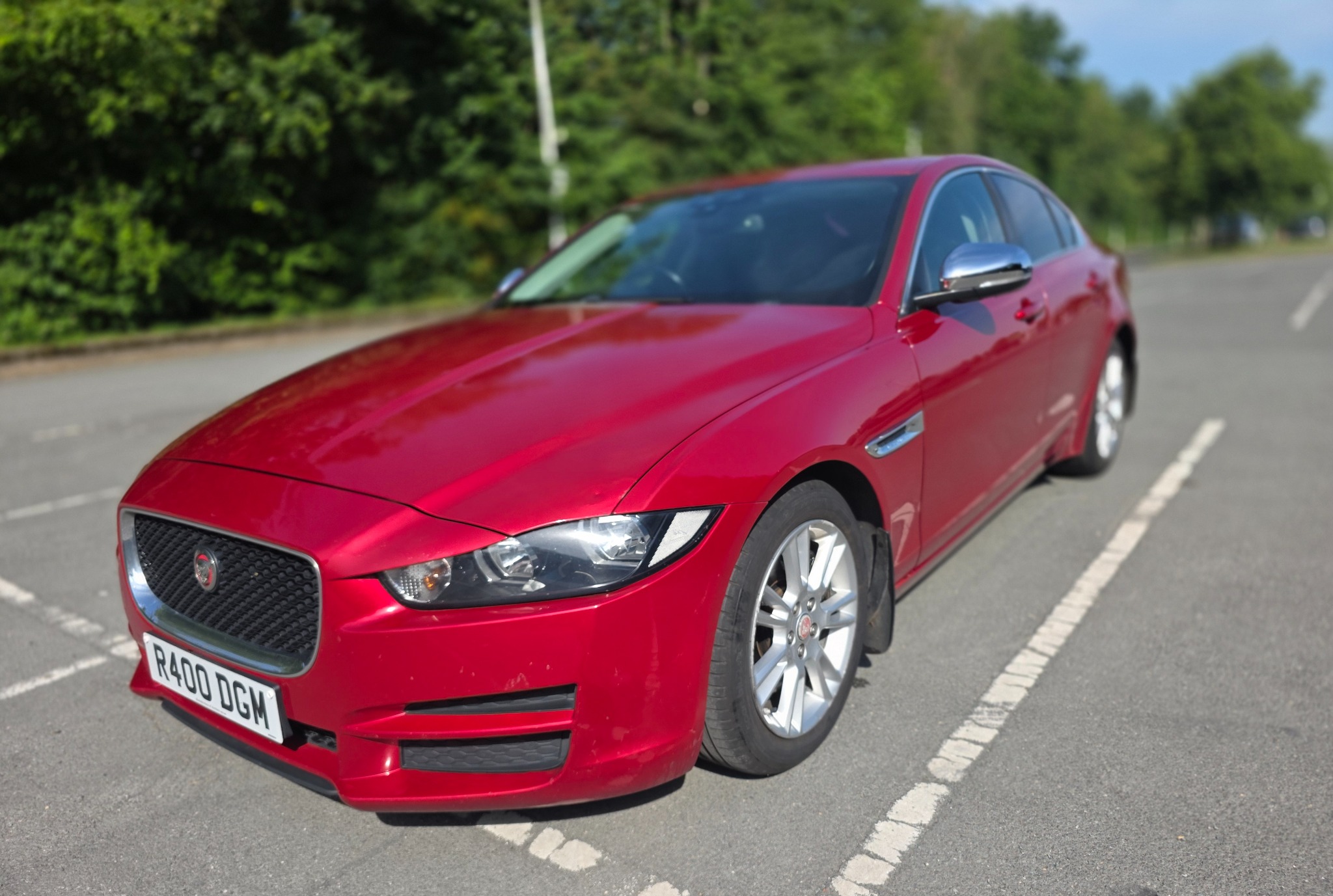 Jaguar XE photo 3