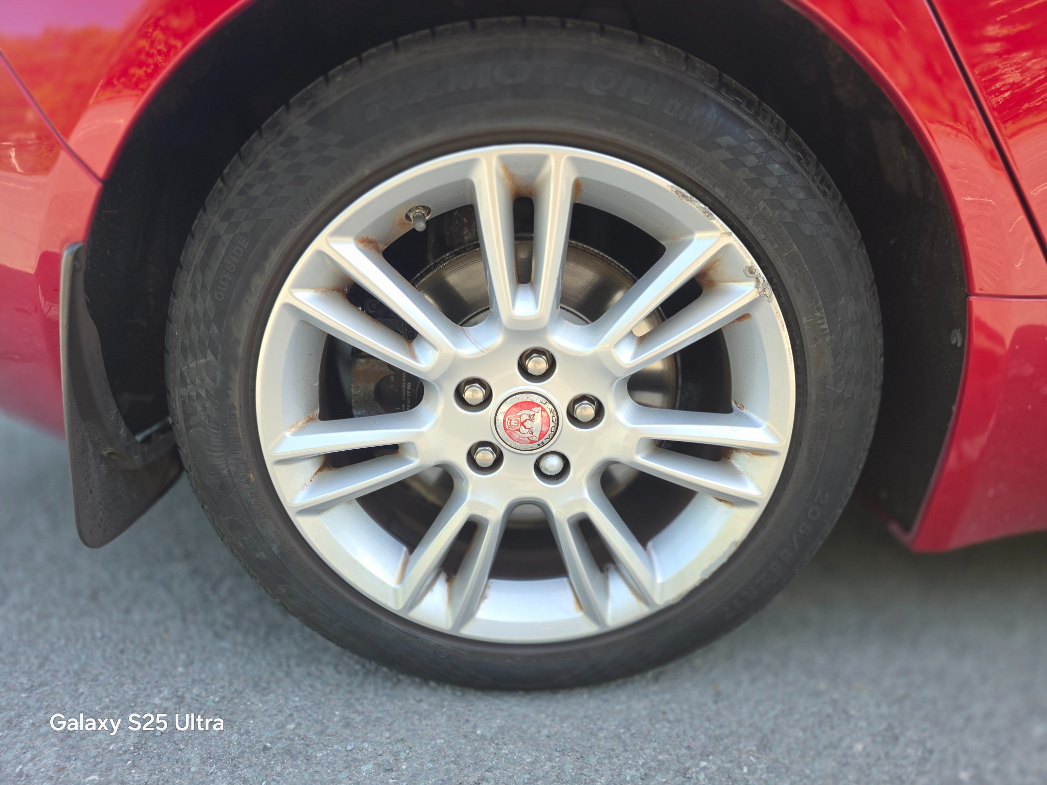 Jaguar XE photo 8