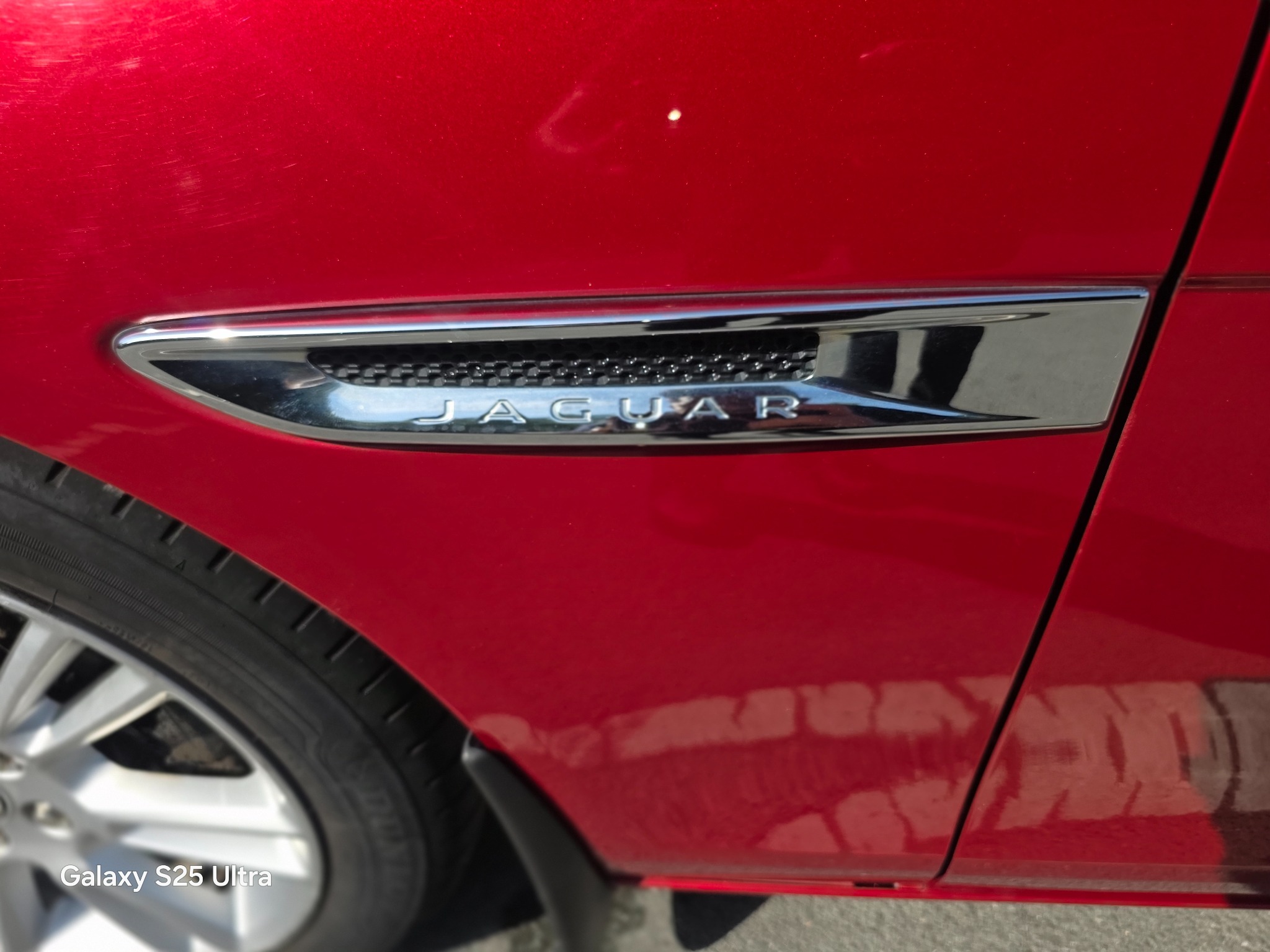 Jaguar XE photo 14